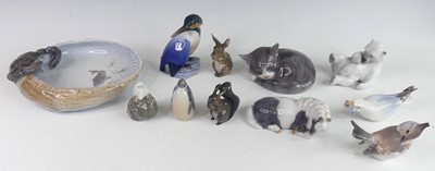 Lot 61 - A collection of eleven various Royal...