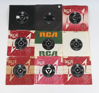 Lot 1146 - Elvis Presley - a collection of assorted 7"...