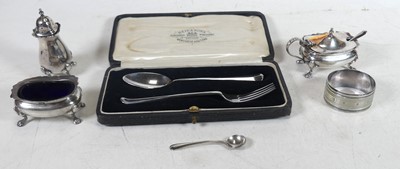 Lot 256 - Assorted silver wares to include three-piece...