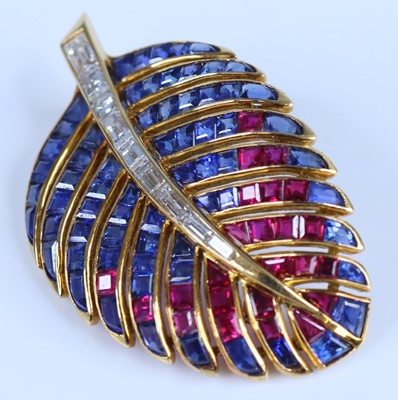 Lot 2651 - A Cartier 18ct gold stylised leaf brooch...