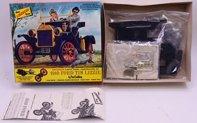 Lot 1660 - Lindberg 1.16 scale, motorised plastic kit,...