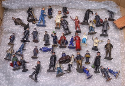 Lot 1725 - Britains and other loose playworn lead painted...