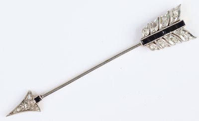 Lot 2672 - A yellow and white metal diamond and onyx...
