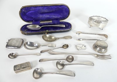 Lot 231 - An Edwardian silver ring box, of navette shape,...