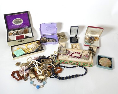 Lot 261 - A collection of costume jewellery to include...