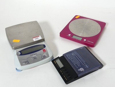 Lot 280 - An Ohaus Gold Series jewellery scale, together...