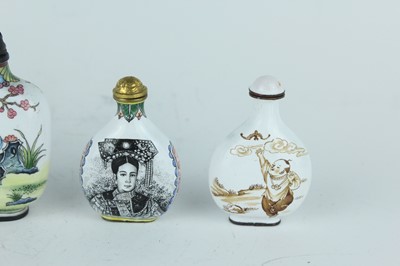 Lot 28 - A group of five Chinese painted enamel snuff...