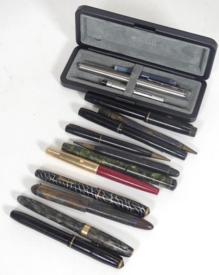 Lot 172 - A Burnham No.65 fountain pen, having a 14ct...