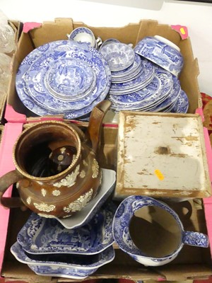 Lot 657 - A collection of ceramics, to include bargeware...