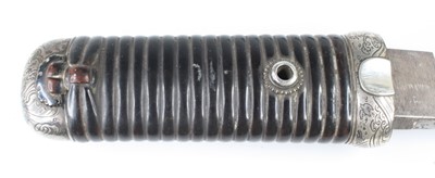 Lot 652 - A Japanese Kaiken or Tanto, probably Edo...