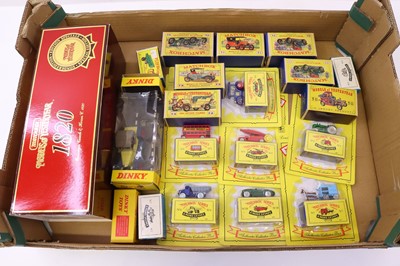 Lot 559 - Collection of mixed issue Matchbox diecast...