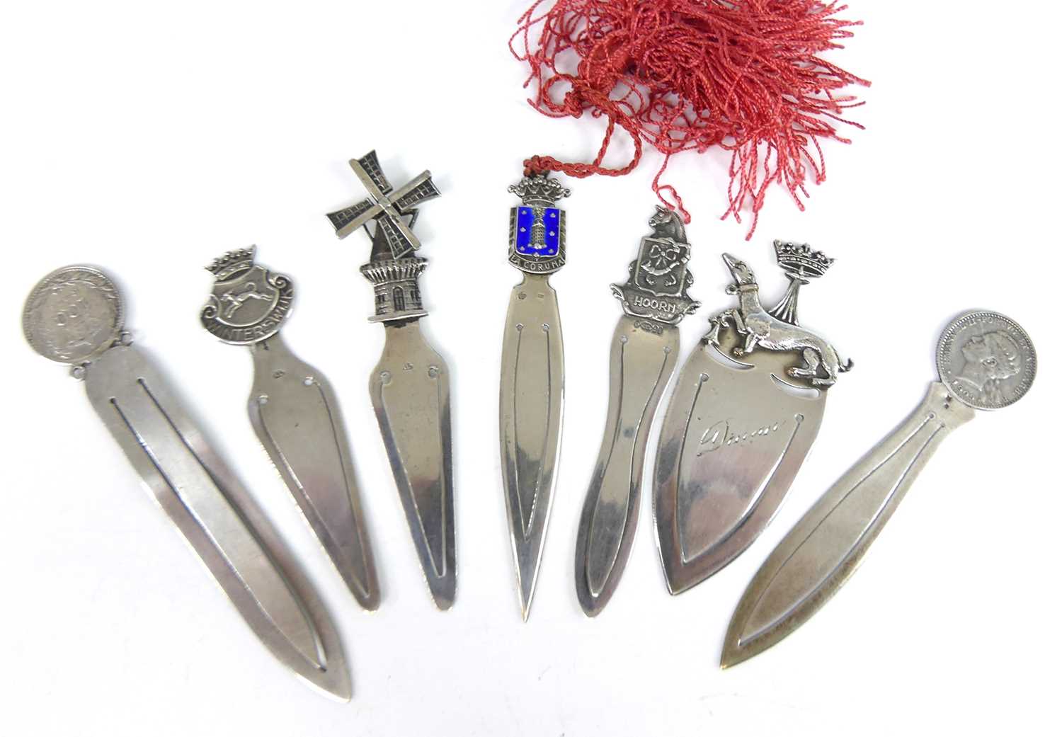 Lot 50 - A collection of mid-20th century European...