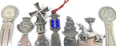 Lot 50 - A collection of mid-20th century European...