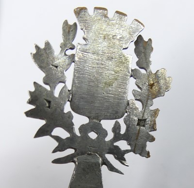 Lot 21 - A collection of silver plated and white metal...
