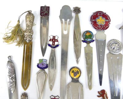 Lot 8 - A collection of early 20th century white metal...