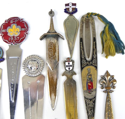 Lot 8 - A collection of early 20th century white metal...
