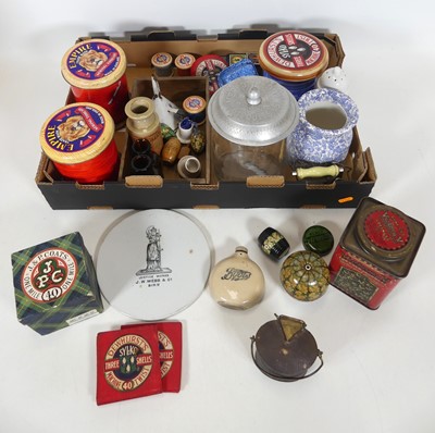 Lot 132 - A collection of kitchenalia and advertising...