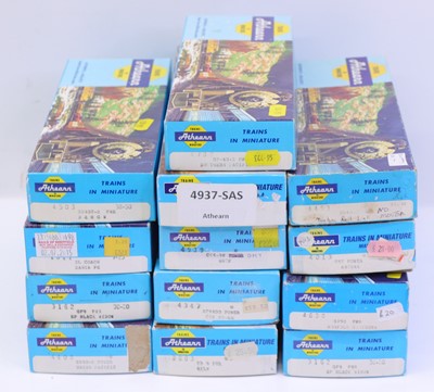 Lot 825 - Athearn HO Scale American Outline Locomotive...