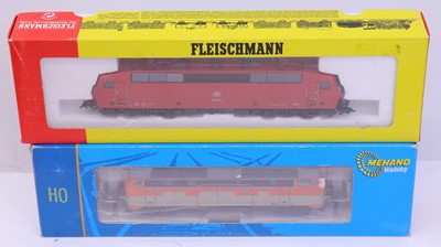 Lot 907 - Two HO gauge locos to include a Mehano BR210...