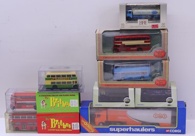 Lot 2005 - A small collection of modern issue diecast to...