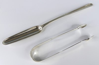 Lot 2066 - A George III silver double-ended marrow scoop,...