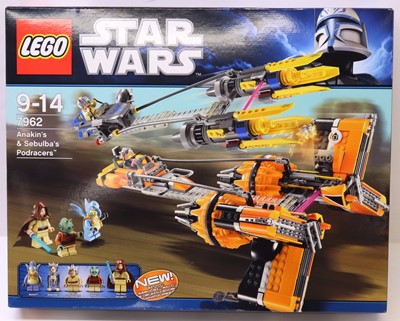 Lot 40 - Lego Star Wars No. 7962 Anakin's & Sebulba's...