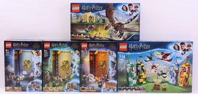 Lot 43 - Lego Wizarding World Harry Potter group of...