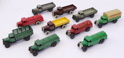 Lot 318 - 10 various loose play worn and repainted Dinky...