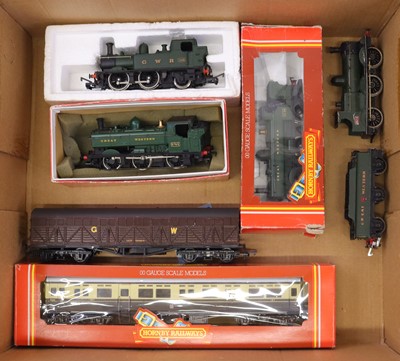 Lot 541 - Collection of 00 gauge locos and coaches, to...