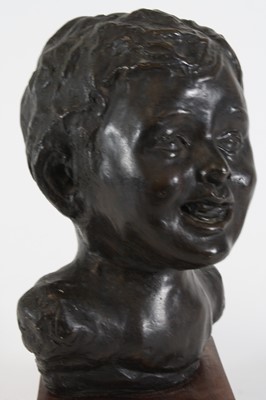 Lot 7 - Guta Vardy (Polish, 1927-1992) - Portrait bust...