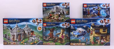 Lot 67 - Lego Harry Potter Wizarding World group of...