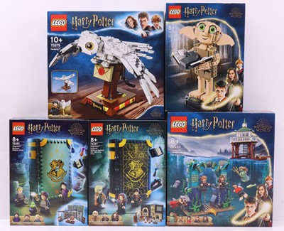 Lot 69 - Lego Harry Potter Wizarding World group of...