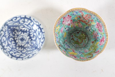 Lot 50 - A Chinese export porcelain blue and white soup...