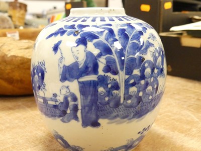 Lot 50 - A Chinese export porcelain blue and white soup...