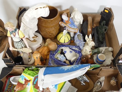 Lot 73 - A collection of items to include a...