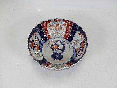 Lot 74 - A collection of oriental ceramics to include...