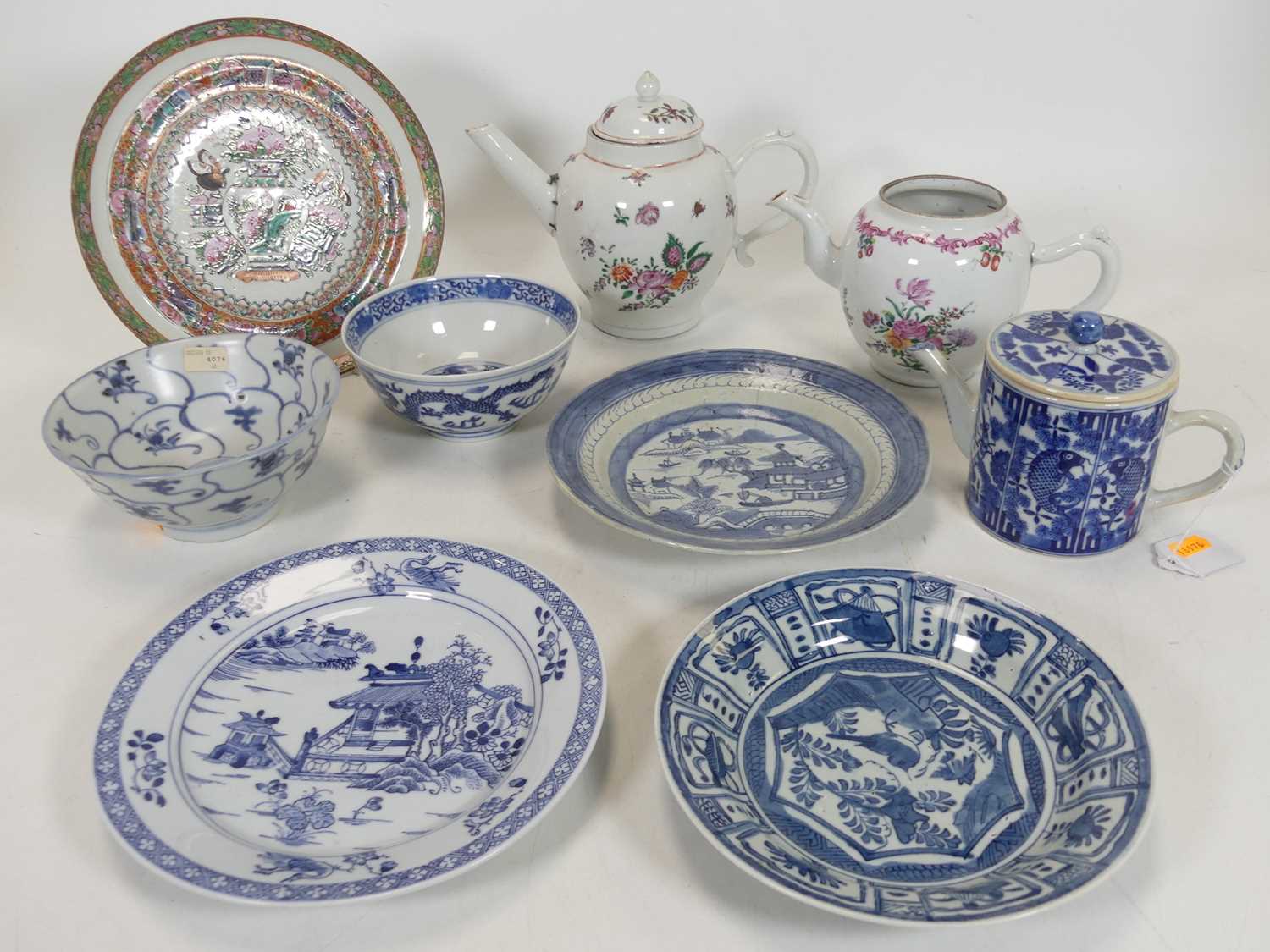 Lot 157 - A collection of Chinese ceramics, 18th century...