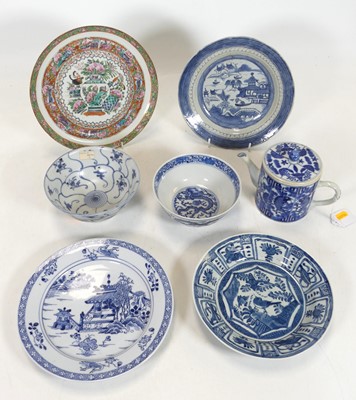 Lot 157 - A collection of Chinese ceramics, 18th century...