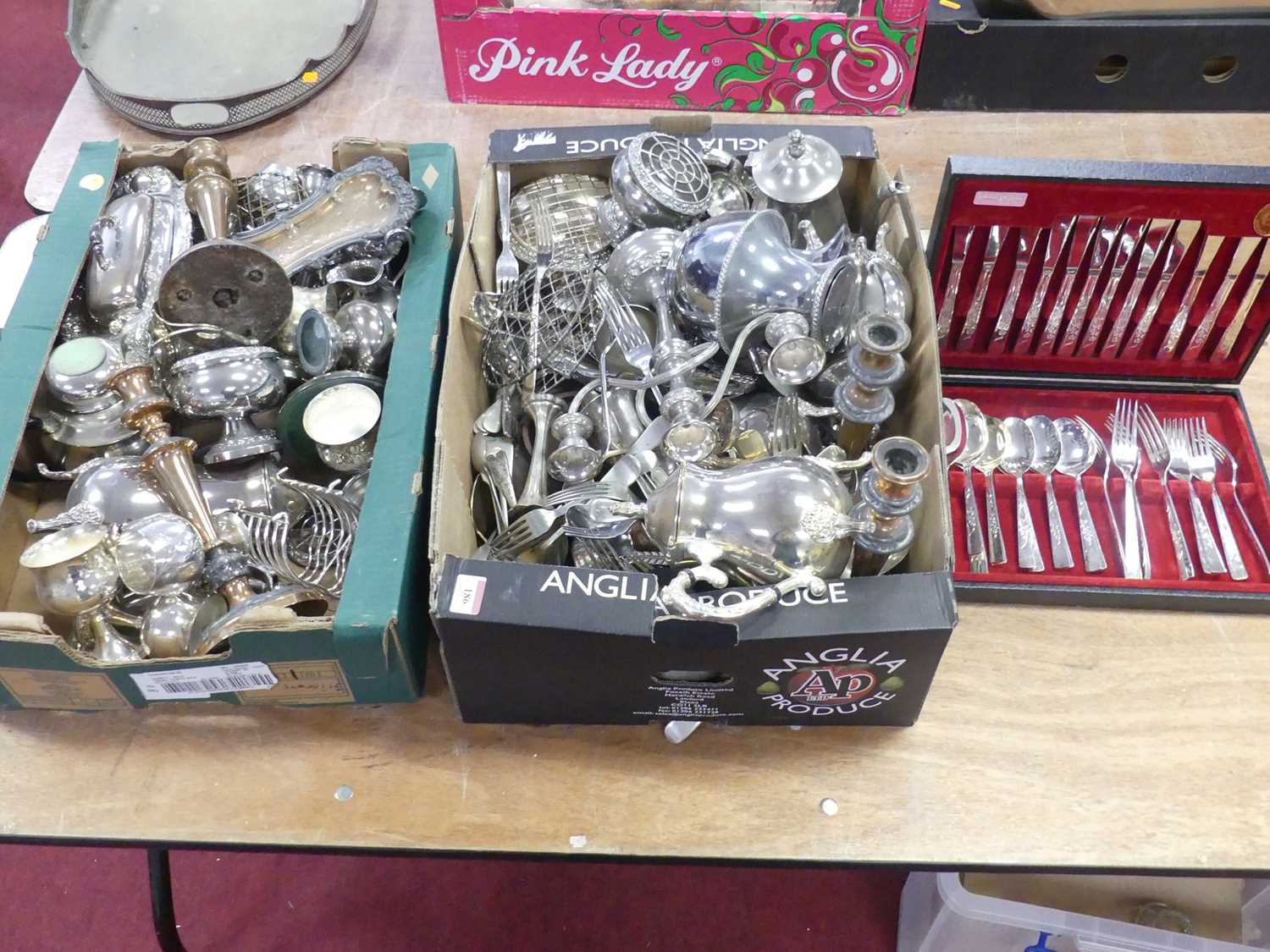 Lot 186 - A collection of silver plated wares, to...