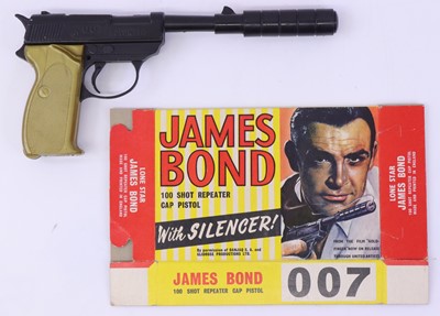 Lot 1882 - Lone Star "James Bond" 100 Shot Repeater Cap...