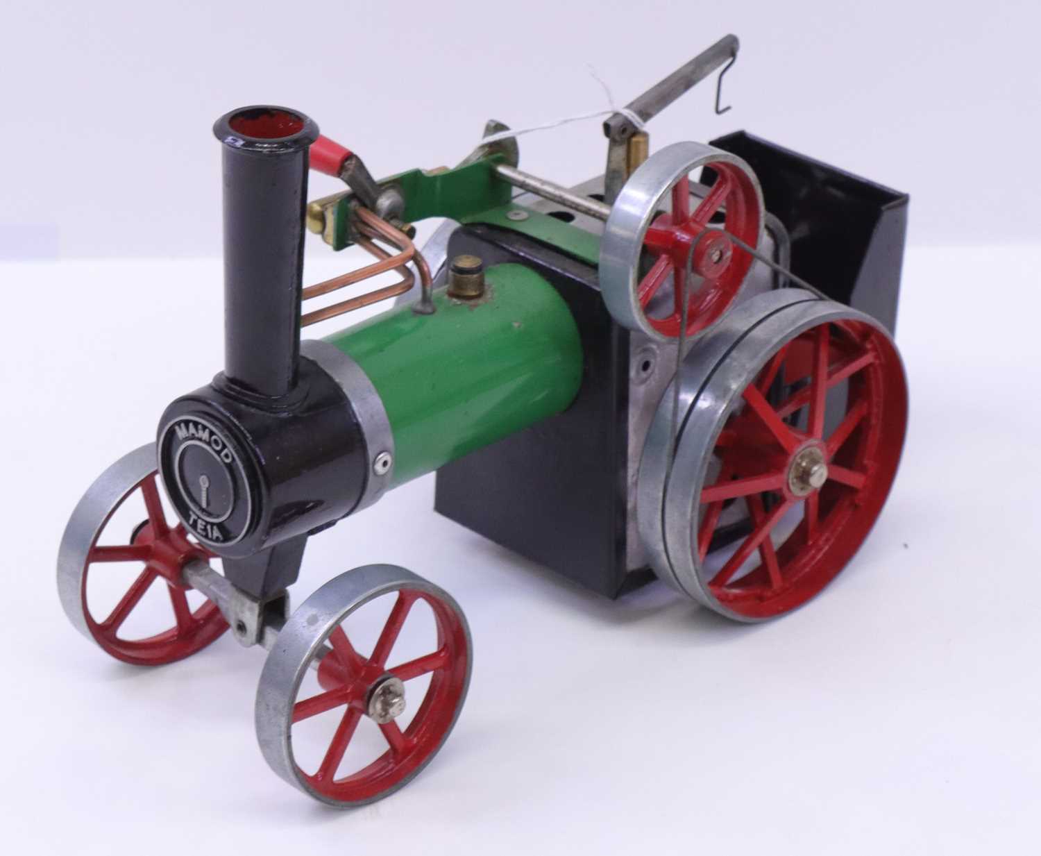 Lot 2 - Mamod TE1A Traction Engine, green and red...