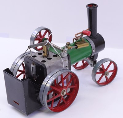 Lot 2 - Mamod TE1A Traction Engine, green and red...