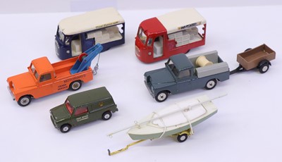 Lot 334 - Collection of 7 various repainted Triang Spot...