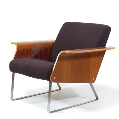 Lot 422 - Robin Day (British, 1915-2010) - an 'Avian AV1'...