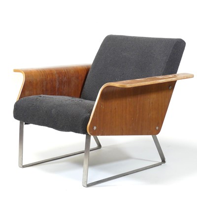 Lot 418 - Robin Day (British, 1915-2010) - an 'Avian AV1'...