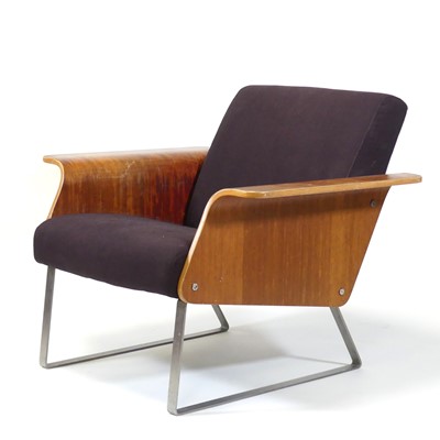 Lot 417 - Robin Day (British, 1915-2010) - an 'Avian AV1'...