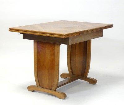 Lot 400 - An Art Deco figured walnut and inlaid drawleaf...