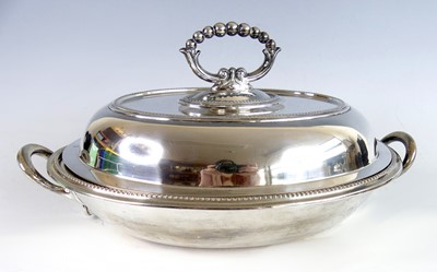 Lot 2142 - An Edwardian silver entree dish and cover with...