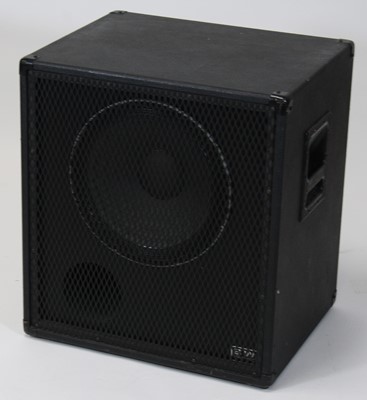 Lot 1350 - A Peavey 115BX BW bass speaker cabinet, serial...