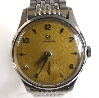 Lot 2246 - A stainless steel Omega manual wind wristwatch,...